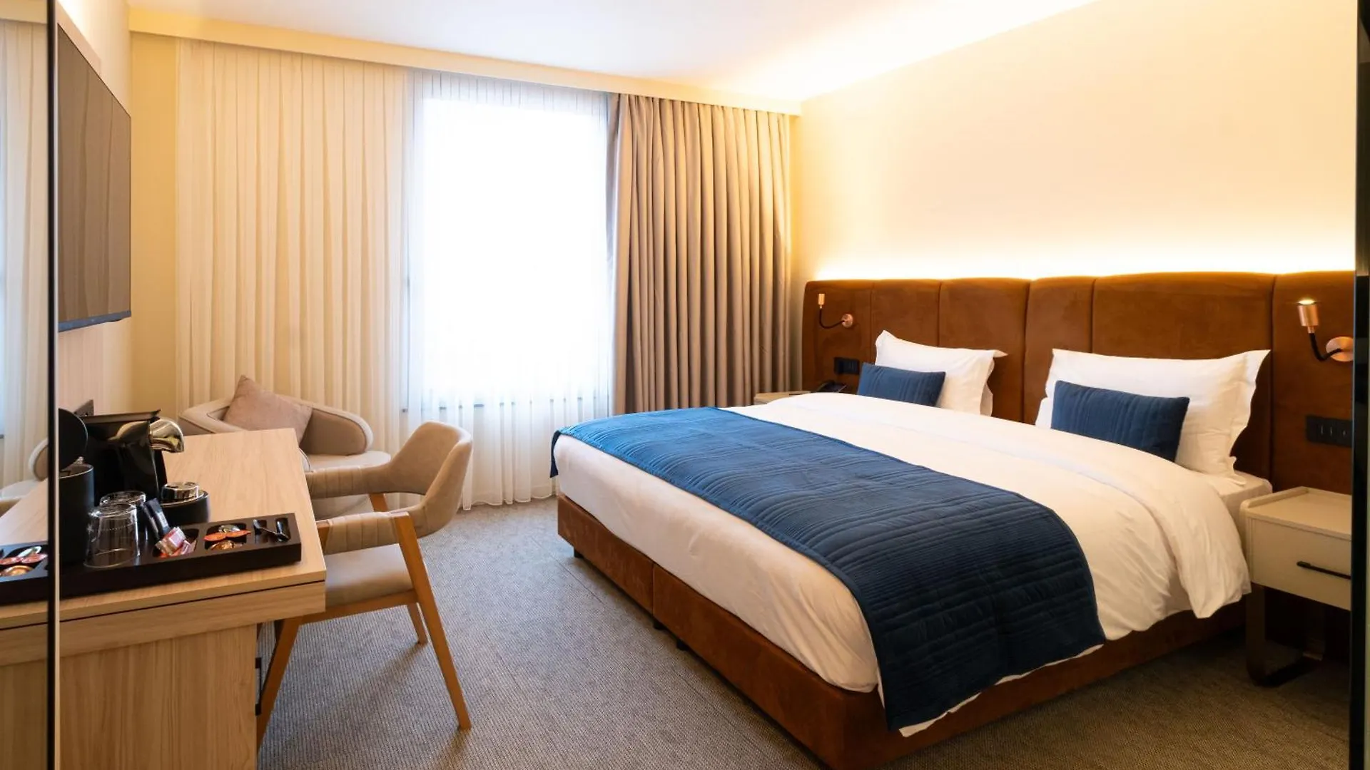 The Liman Hotel Saint-Josse-ten-Noode 4*,  Belgien